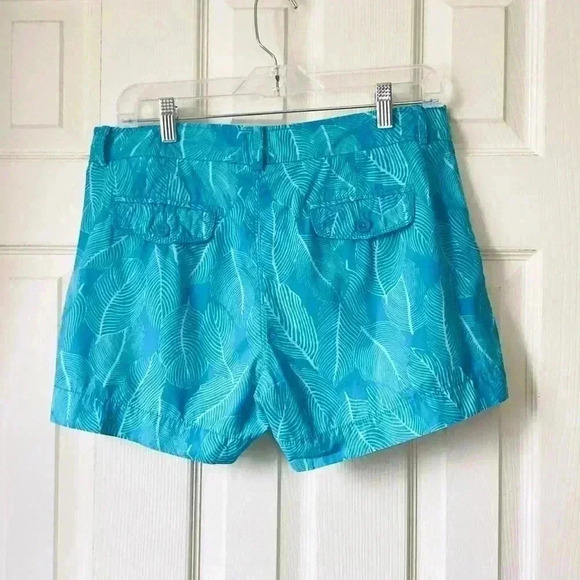 Banana Republic Martin Fit Leaf Print Green &Blue Shorts size 8 - Picture 2 of 6